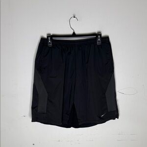 Nike Polyester Elastic Waist Athletic Shorts in Black and Gray Size XL
